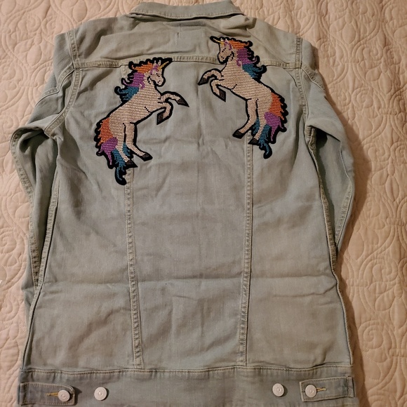 NWT SMALL LULAROE JAXON DENIM JACKET 🦄🦄 PATCHES - Picture 3 of 6